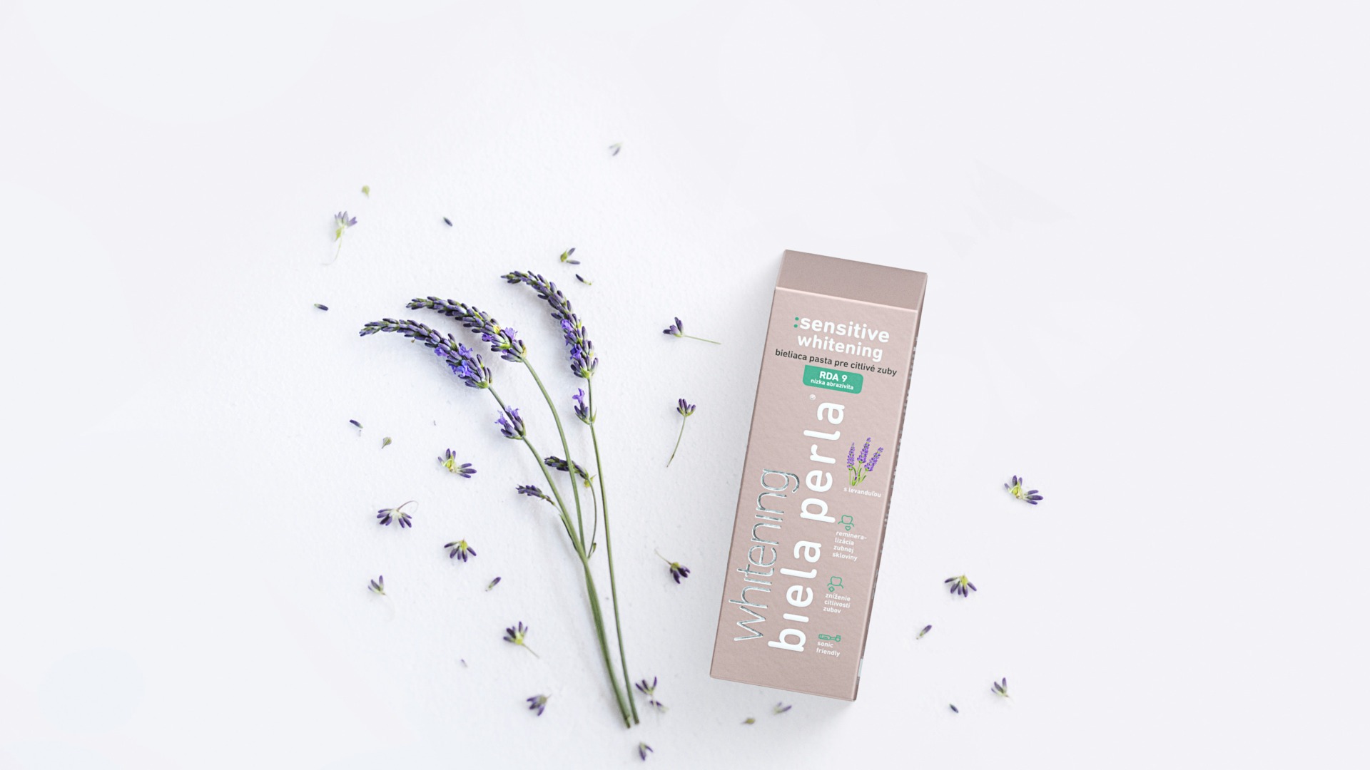 biela-perla-sensitive-whitening-obsahuje-hydroxyapatite Zubná pasta biela perla®️ :sensitive whitening obsahuje hydroxyapatite na obnovu zubnej skloviny